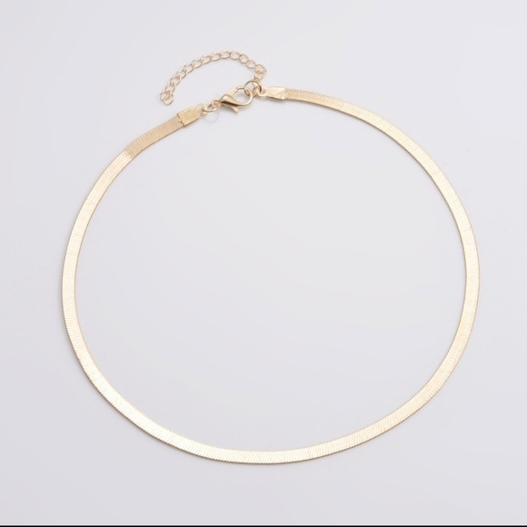 “Infatuation” Snake Chain Minimal Choker Necklace - Picture 8 of 13